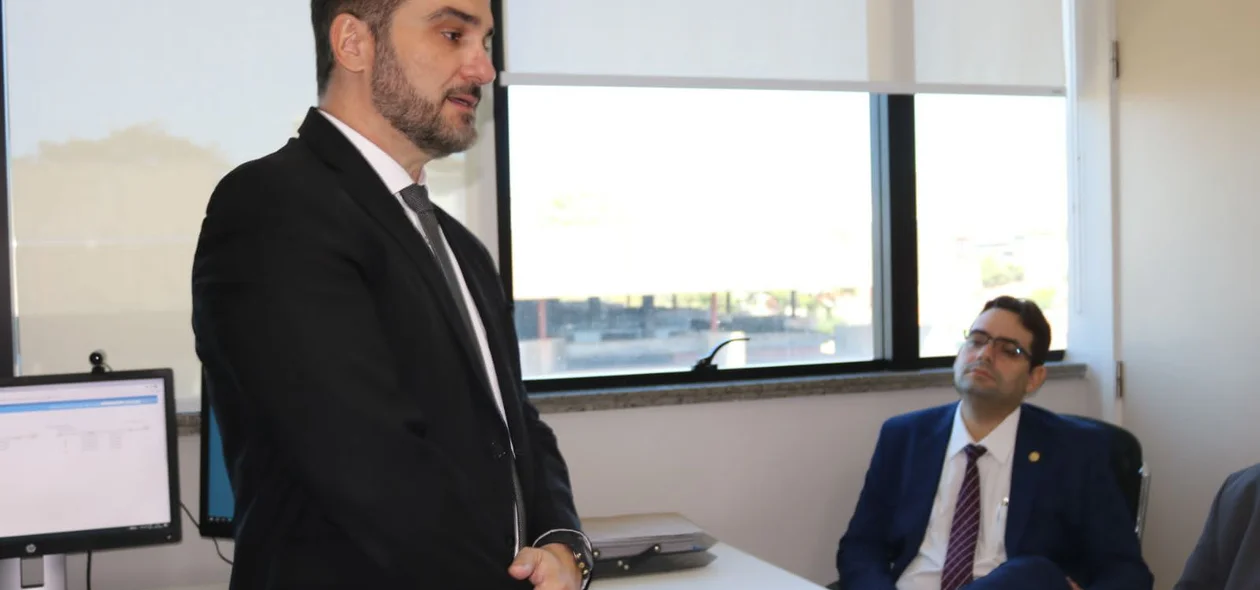Juiz Marcus Kliger Vasconcelos falou durante reunião