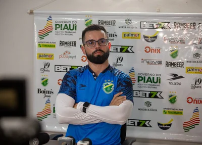 Luan Carlos, técnico do Altos