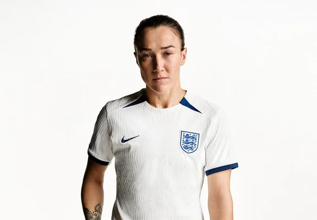 Lucy Bronze, jogadora da Inglaterra