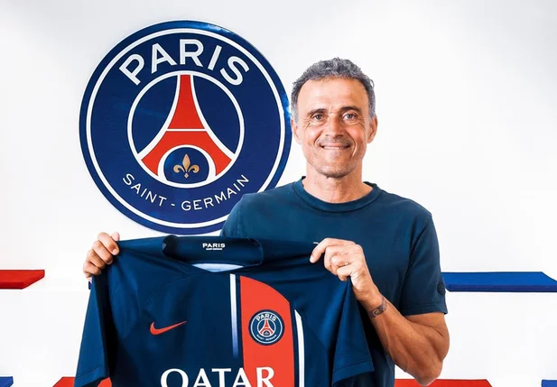Luís Enrique foi oficializado como novo técnico do PSG
