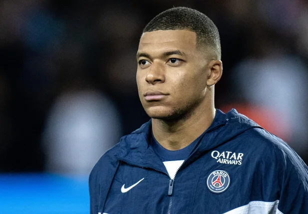 Mbappé tem futuro incerto no PSG