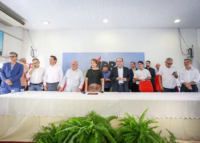 MDB filia 10 prefeitos ao partido
