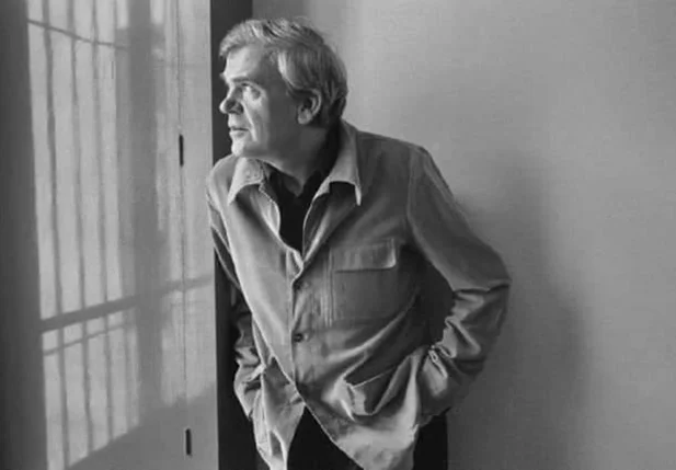 Milan Kundera, escritor de "A Insustentável Leveza do Ser"