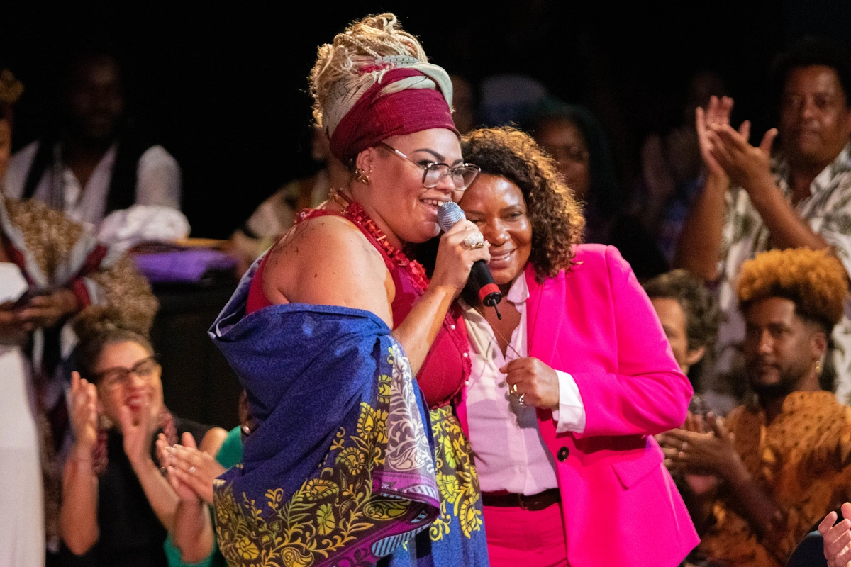 Ministra Margareth Menezes durante evento cultural no Rio de Janeiro