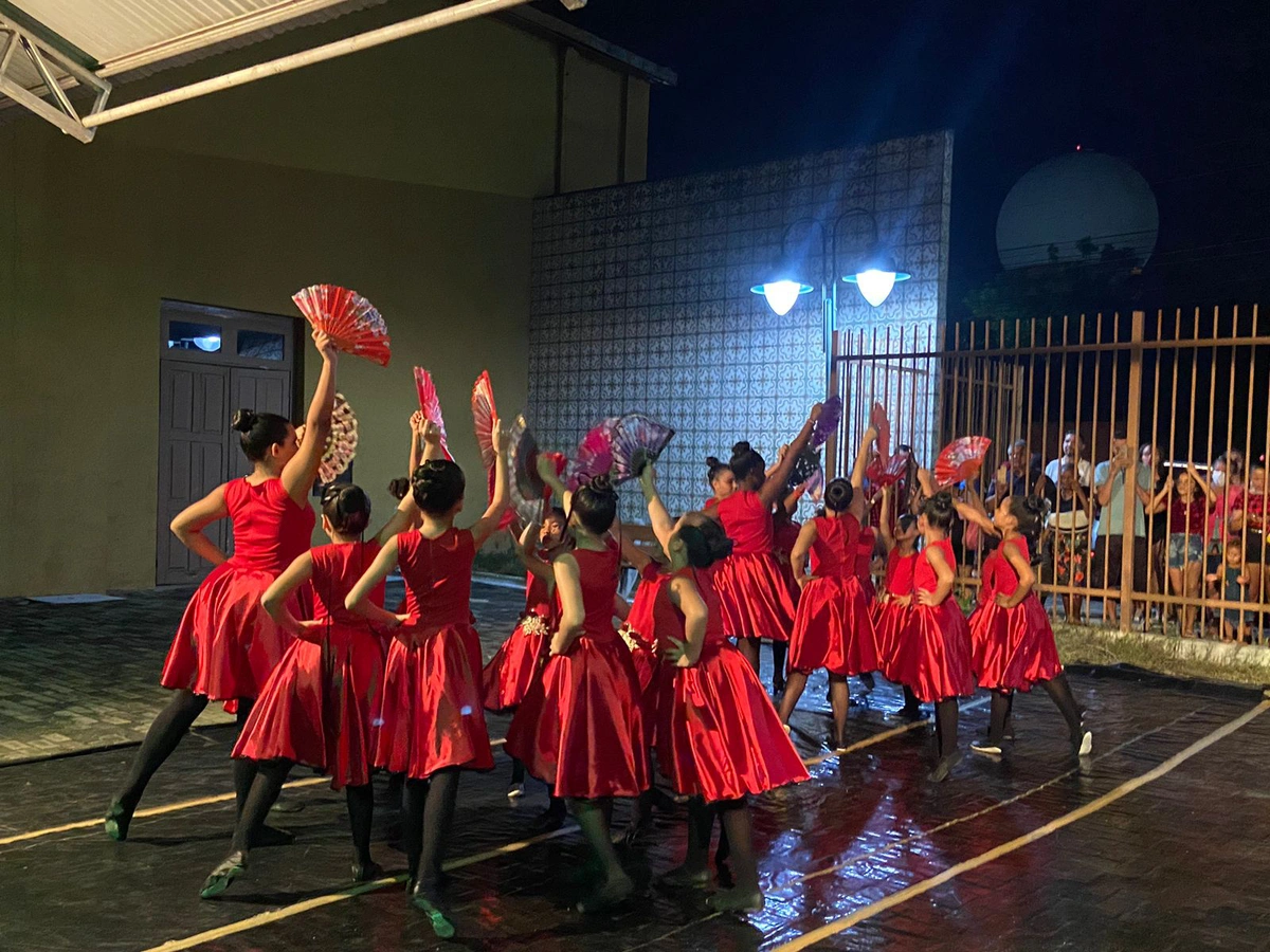 Mostra Artística de Dança e Violão encanta público no Teatro do Boi de Teresina