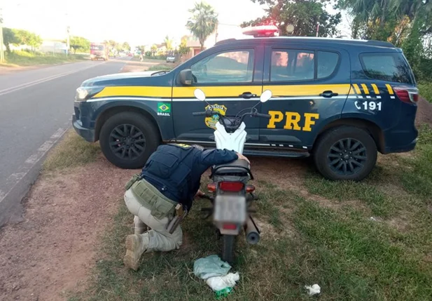 Moto adulterada apreendida pela PRF em Batalha