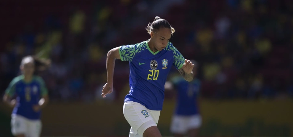 Nycole Raysla é cortada da seleção brasileira
