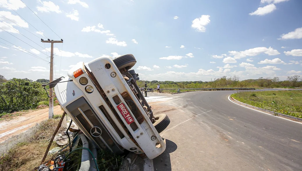 O acidente aconteceu no Rodoanel de Teresina, na região da Usina Santana, zona sudeste da Capital