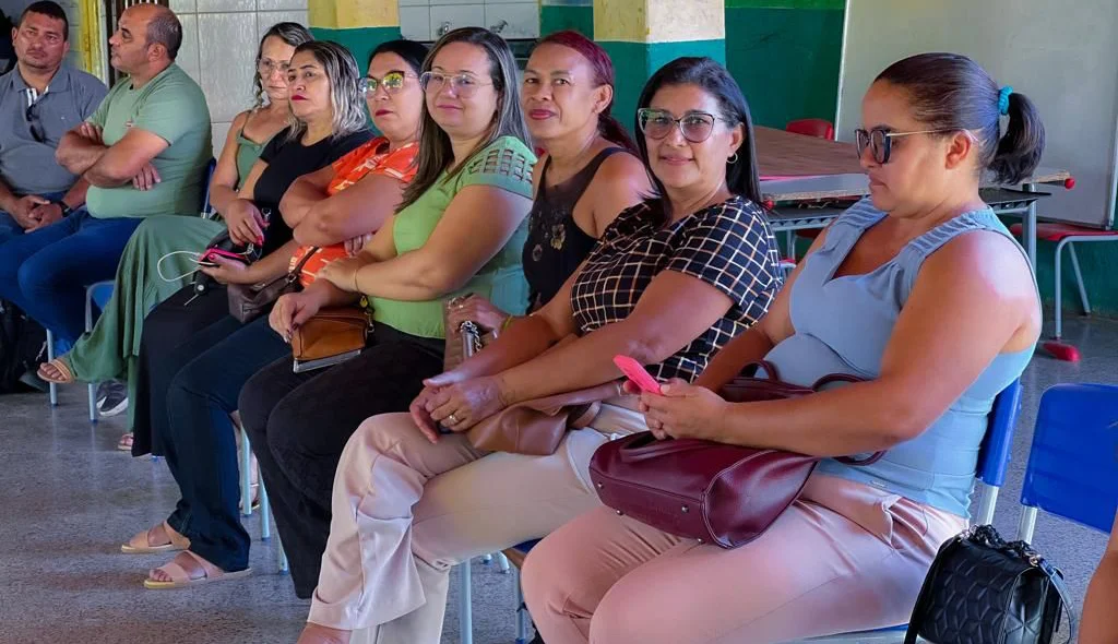 O encontro aconteceu na última segunda-feira (17)