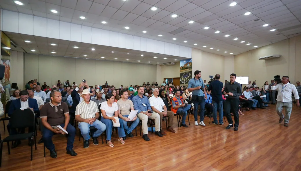 O evento é realizado em Teresina, no Gran Hotel Arrey