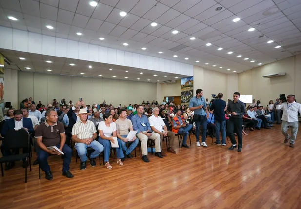 O evento é realizado em Teresina, no Gran Hotel Arrey