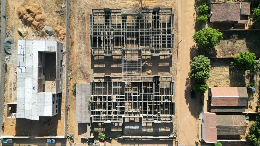 Obra da creche Marcos Louzeiro