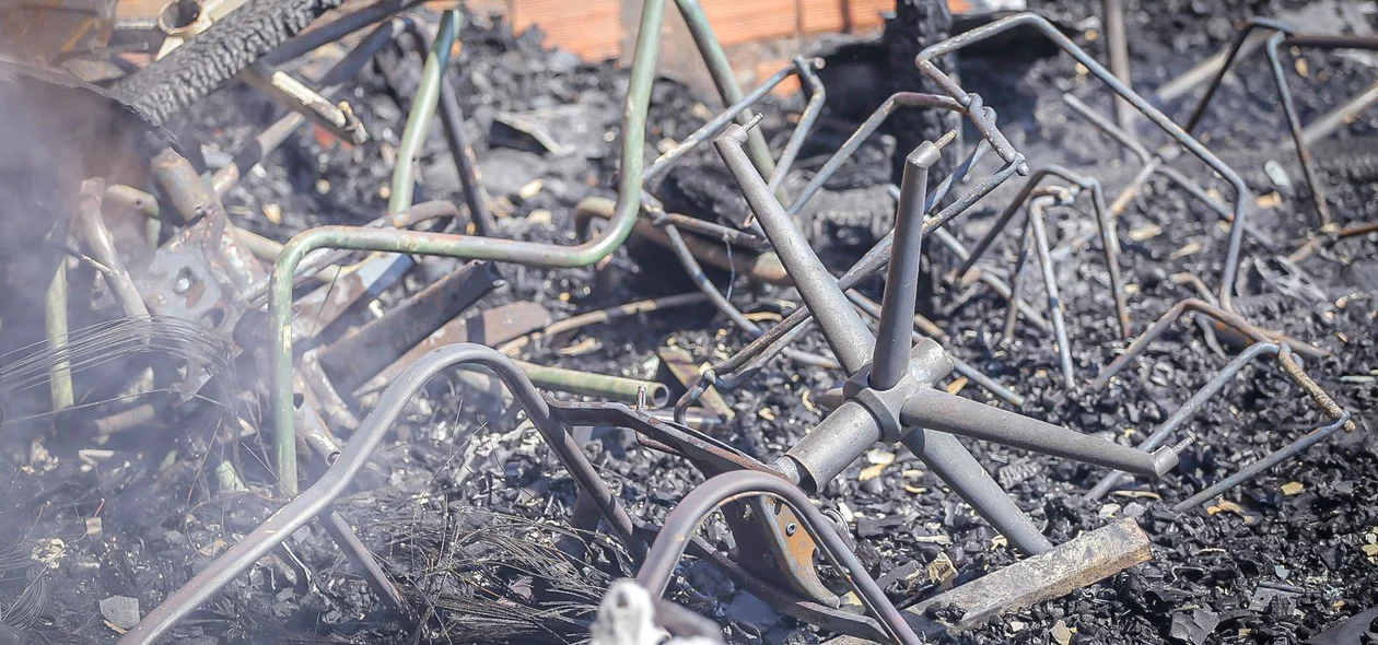 Perícia deverá atestar o que provocou o incêndio