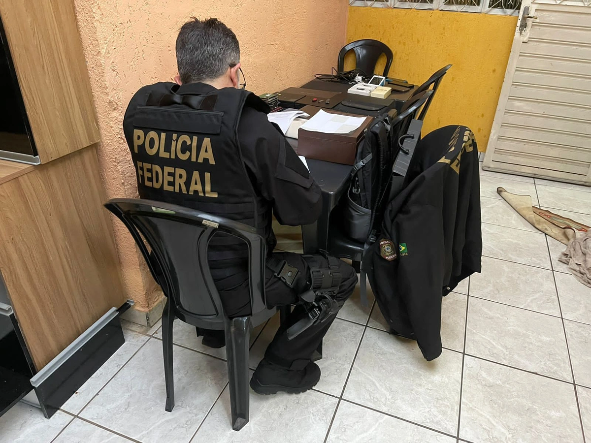 Policial federal na operação