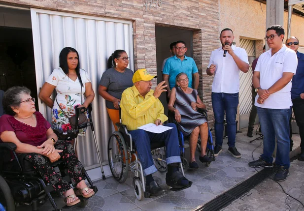 Prefeito Dr. Pessoa lança programa para asfaltar ruas de Teresina
