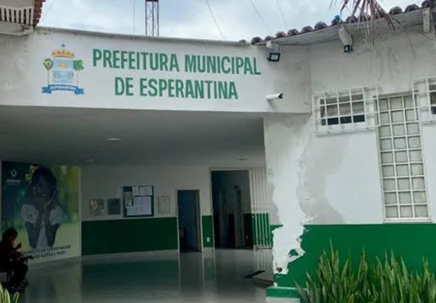 Prefeitura de Esperantina divulga aprovados em Auxílio Financeiro Universitário