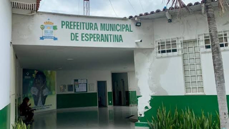 Prefeitura de Esperantina divulga aprovados em Auxílio Financeiro Universitário