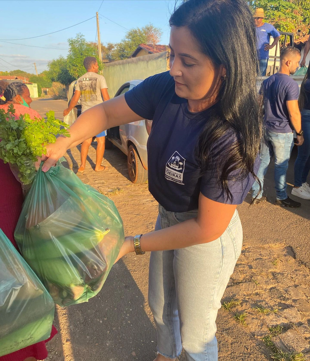 Prefeitura de Oeiras distribui kits de alimentos