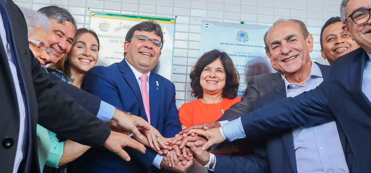 Rafael Fonteles inaugura nova maternidade