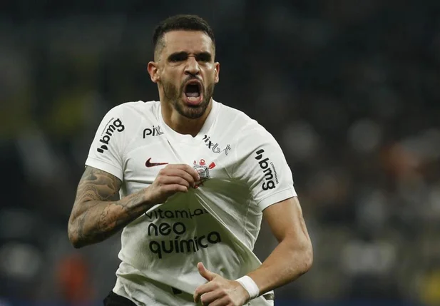 Renato Augusto foi o destaque da vitória corintiana