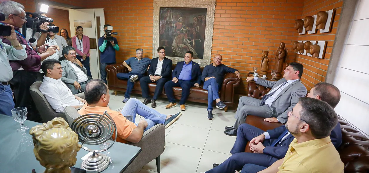 Reunião aconteceu na presidência da Alepi
