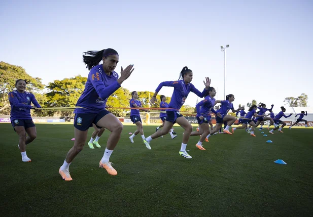 Seleção Brasileira realiza treino físico na Austrália