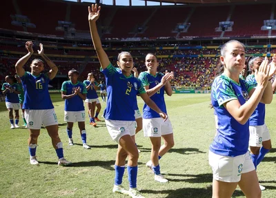 Seleção feminina de futebol venceu o Chile por 4 a 0 no último compromisso antes da Copa do Mundo