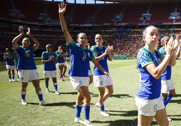 Seleção feminina de futebol venceu o Chile por 4 a 0 no último compromisso antes da Copa do Mundo