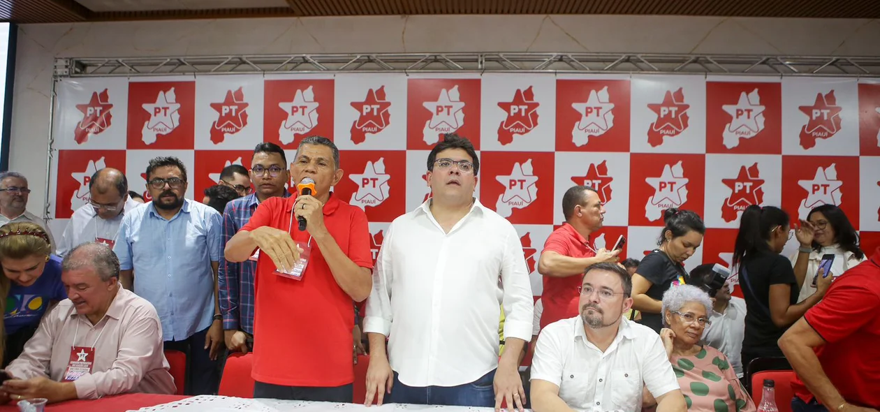 Seminário do PT filia prefeitos, vice-prefeitos e outras lideranças