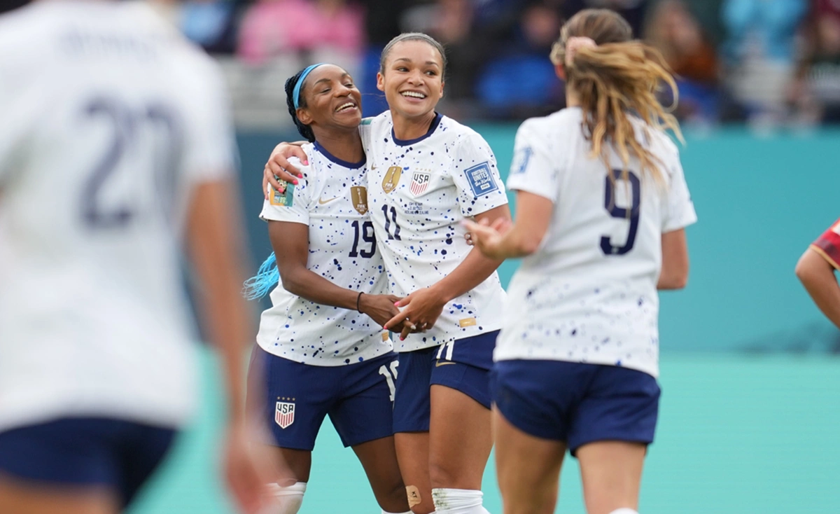 Sophia Smith marcou dois gols da vitória dos EUA