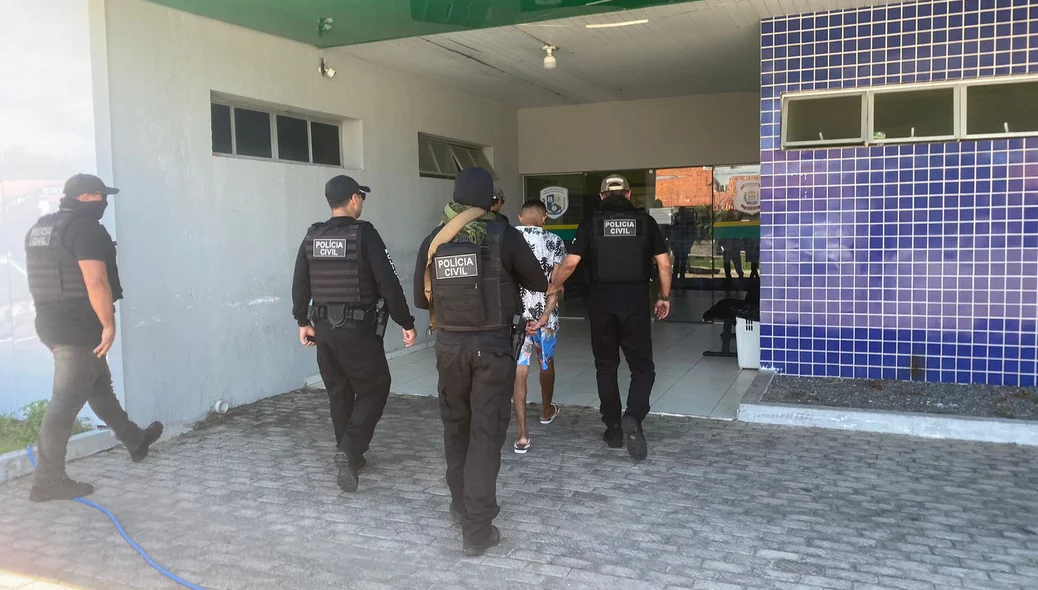 Uma pessoa foi presa por embriaguez ao volante