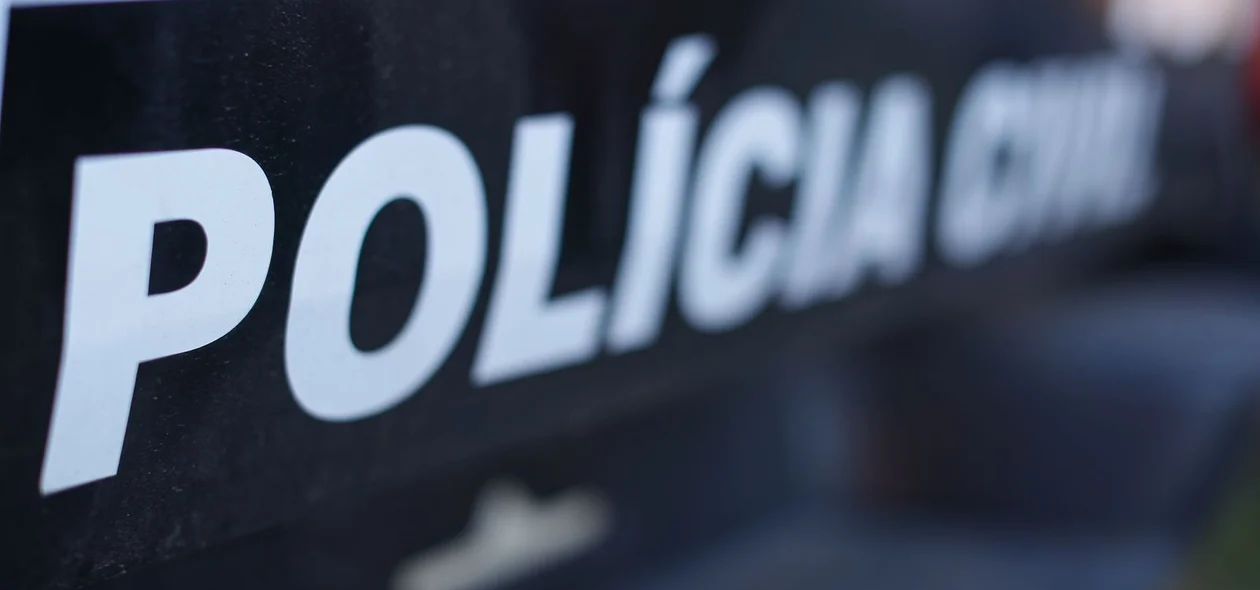 Viatura da Polícia Civil