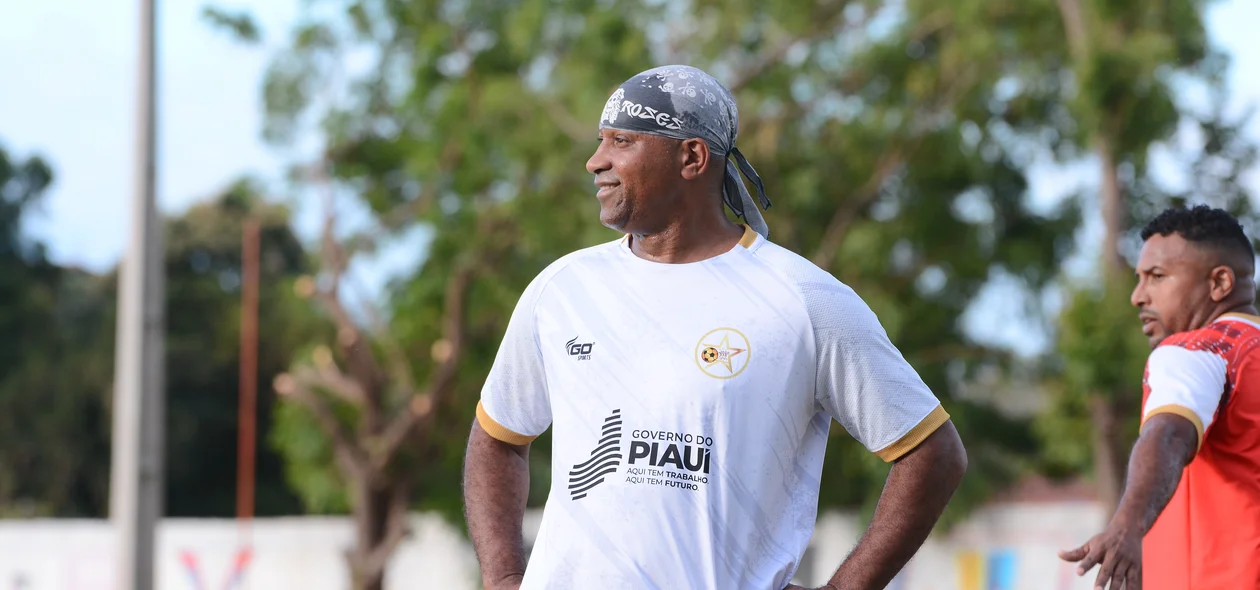 Viola, ex atleta profissional de futebol