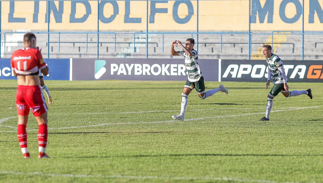 Volante Tibiri do Altos, balança as redes contra o América-RN