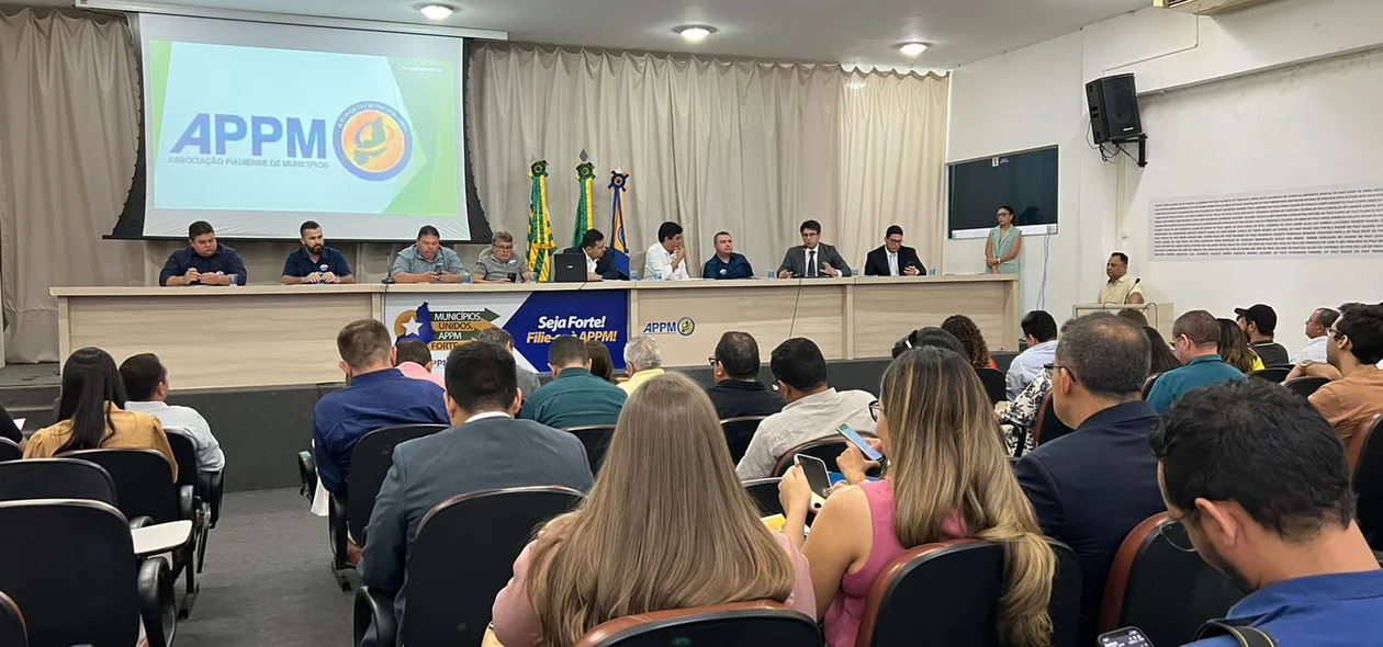 A APPM reuniu na manhã desta terça-feira (08) mais de 80 gestores e gestoras municipais