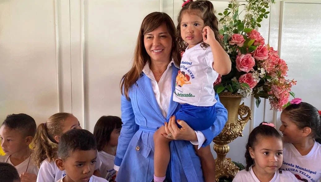 A escola fica localizada no bairro Fazendinha