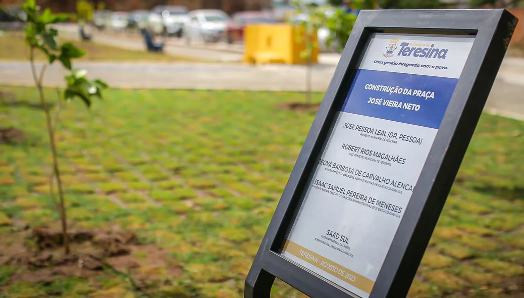 A praça passou por um processo de revitalização
