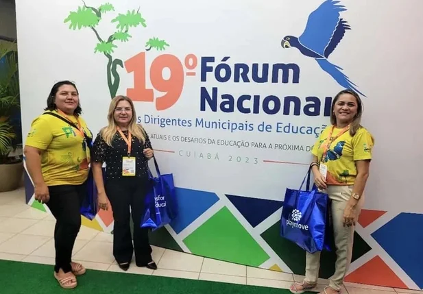 A prefeita de São João do Arraial, Vilma Lima, juntamente com a secretária de Educação, Rosinha Lima e a coordenadora, Simone Magalhães