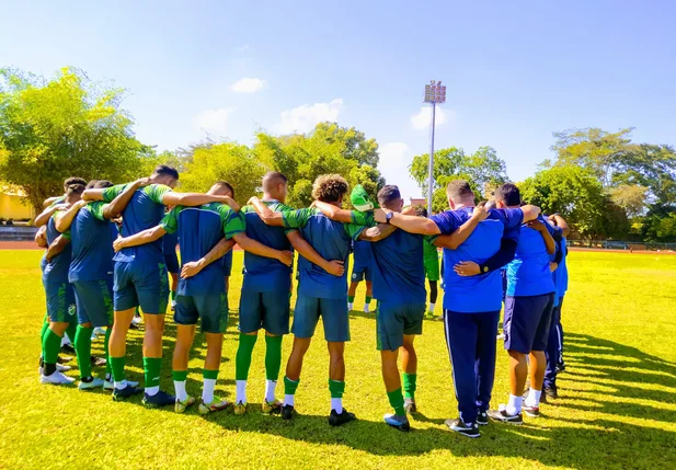 Altos faz último treino em Teresina para jogo decisivo na Série C