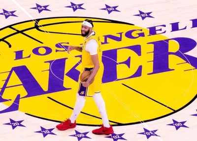 Anthony Davis será um Laker até 2028
