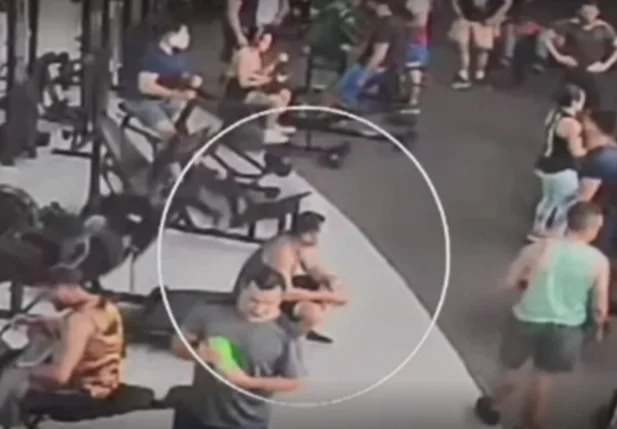 Aparelho de musculação cai sobre em homem em academia no Ceará