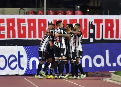 Atlético Mineiro vence São Paulo no Morumbi com gols de Hulk e Pávon