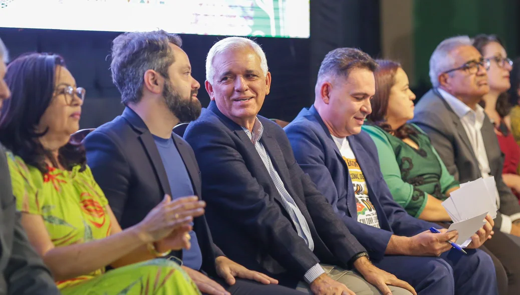 Autoridades na solenidade
