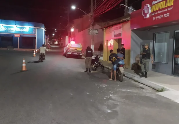 Blitz na cidade de Elesbão Veloso prende uma pessoa