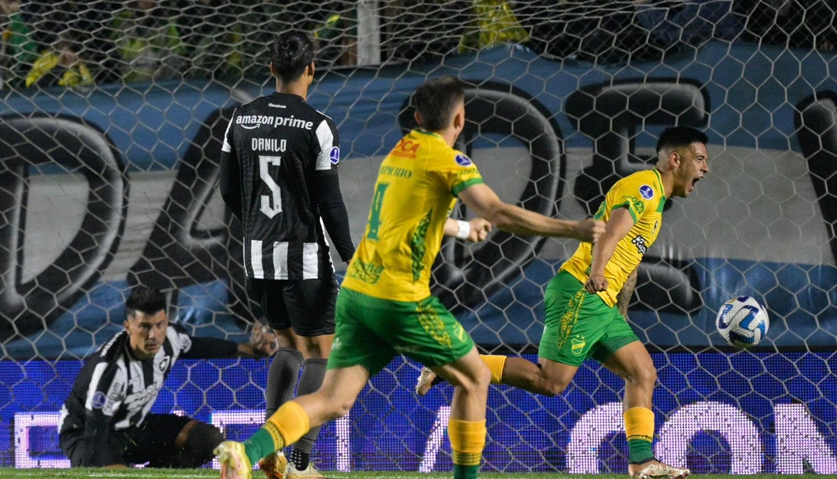 Botafogo foi eliminado pelo Defensa y Justicia na Sul-Americana