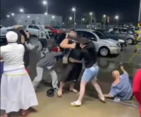 Briga generalizada em um supermercado em Mongaguá, no litoral de São Paulo, acabou com dez pessoas feridas
