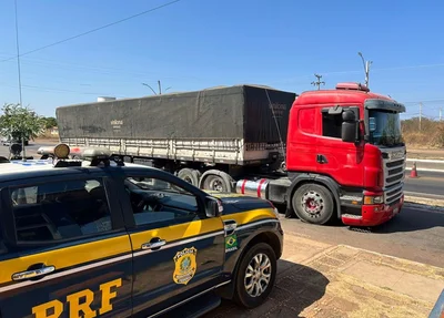 Caminhoneiro foi abordado após realizar manobras perigosas pela rodovia