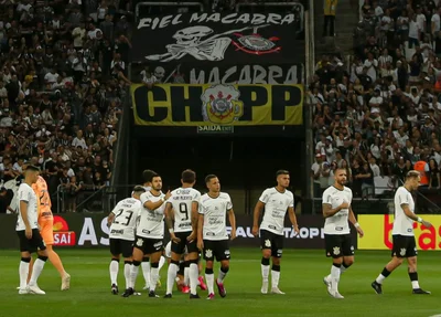 Corinthians enfrenta o Estudiantes na Neo Química Arena