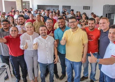 Coronel Elizete em reunião de apoio a Fábio Novo