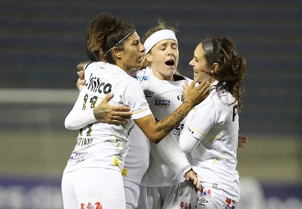 Cristiane, Ketlyn e Reina